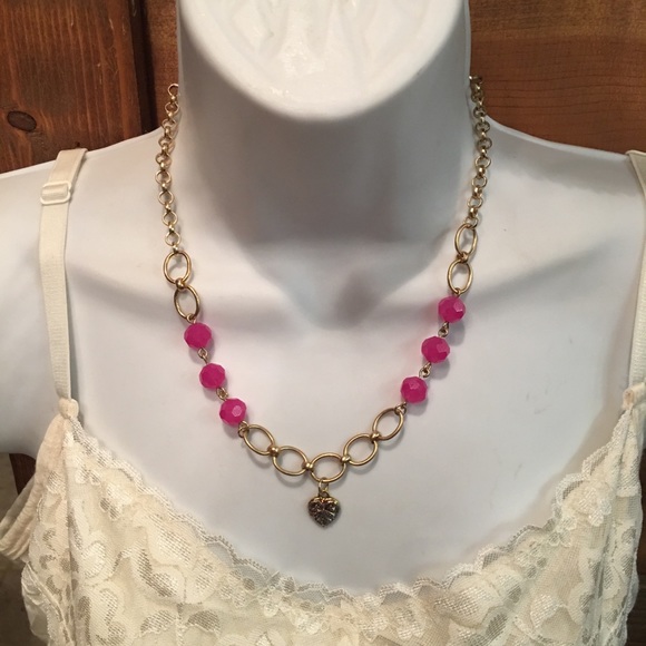 Pink beaded gold link necklace w heart dangle NWT - Picture 5 of 5